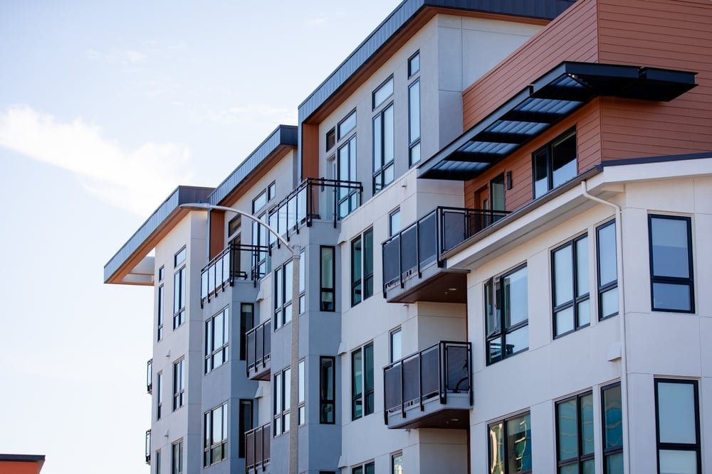 at-31,-most-of-my-assets-are-in-the-stock-market.-should-i-cash-some-out-to-buy-a-condo?-is-renting-a-big