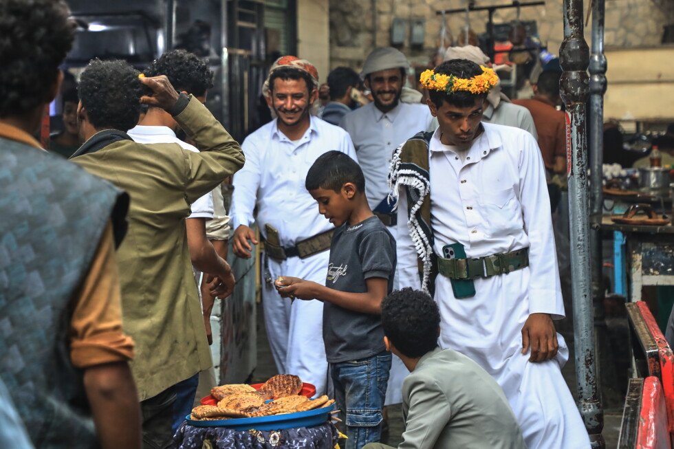 yemen’s-houthis-claim-attack-on-saudi-oil-facility
