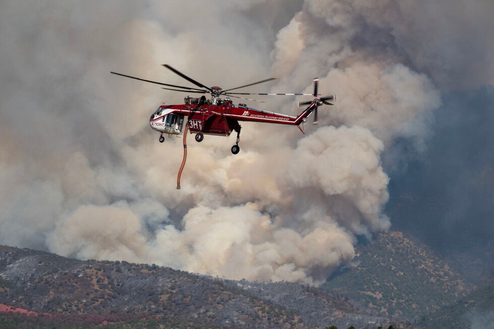 utah-wildfire-keeps-officials-from-reaching-helicopter-crash