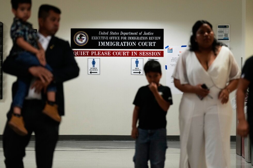 many-immigrants-face-deportation-without-a-lawyer-at-their-side-in-court