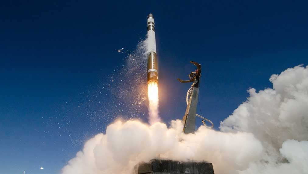 rocket-lab-rises,-ast-space-falls-with-earnings-due-what-to-expect.