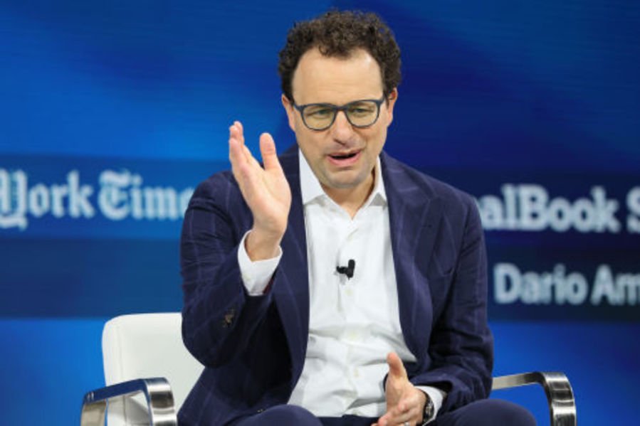 anthropic-making-pre-ipo-investor-rounds:-8-key-items-shaping-the-stock-market-tuesday