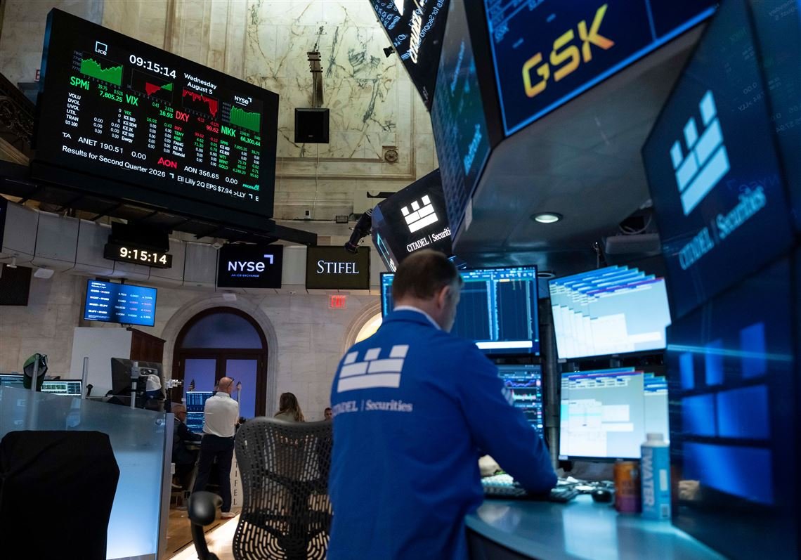 us.-stock-market-edges-higher-while-crude-oil-prices-continue-to-swing