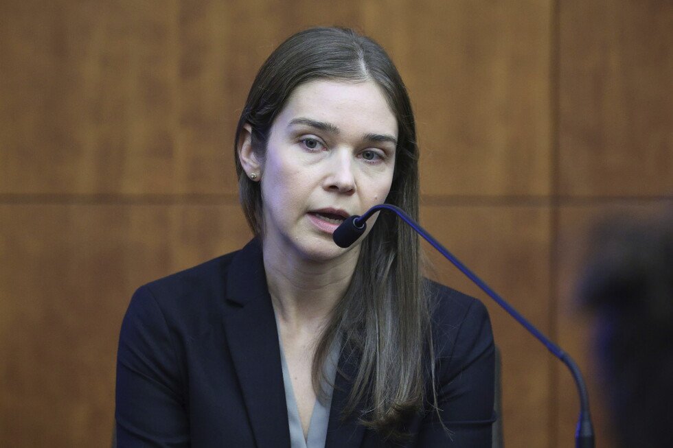 lindsay-clancy’s-lawyer-takes-aim-at-her-psychiatrist’s-care