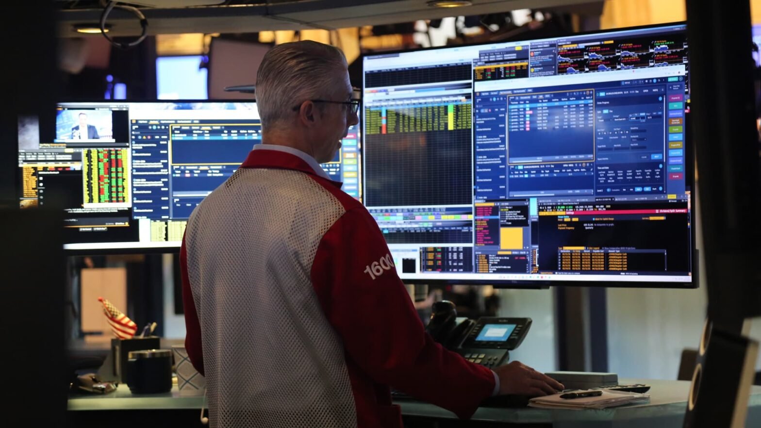 trust,-but-hedge:-quietly-violent-summer-lingers-as-bulls-buy-crash-protection