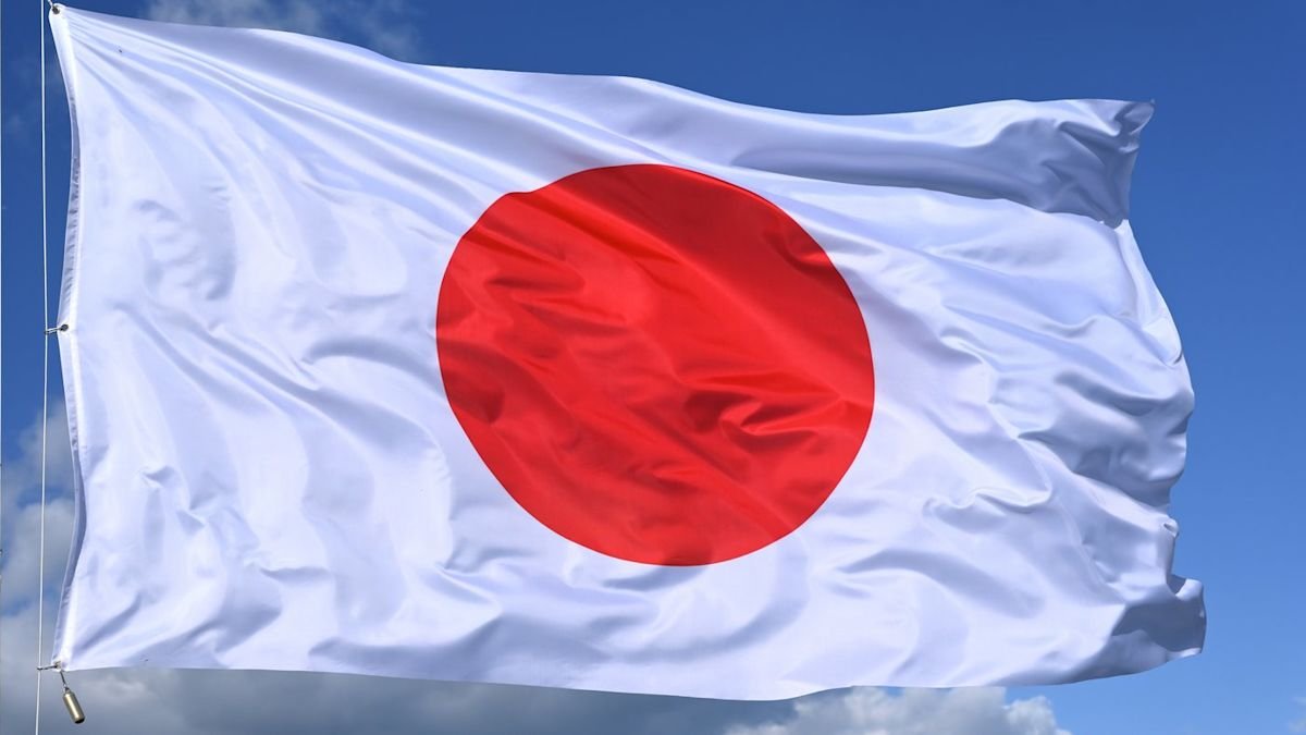 despite-the-weakening-yen,-japan’s-stock-market-is-outperforming-here’s-how-to-invest.