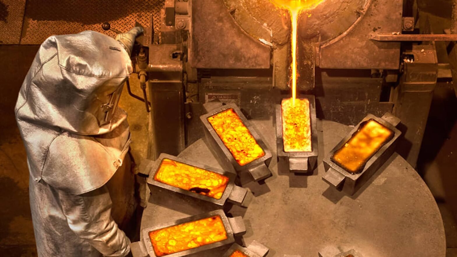 how-to-trade-gold-prices-as-fed-rate-hike-and-inflation-odds-shifts