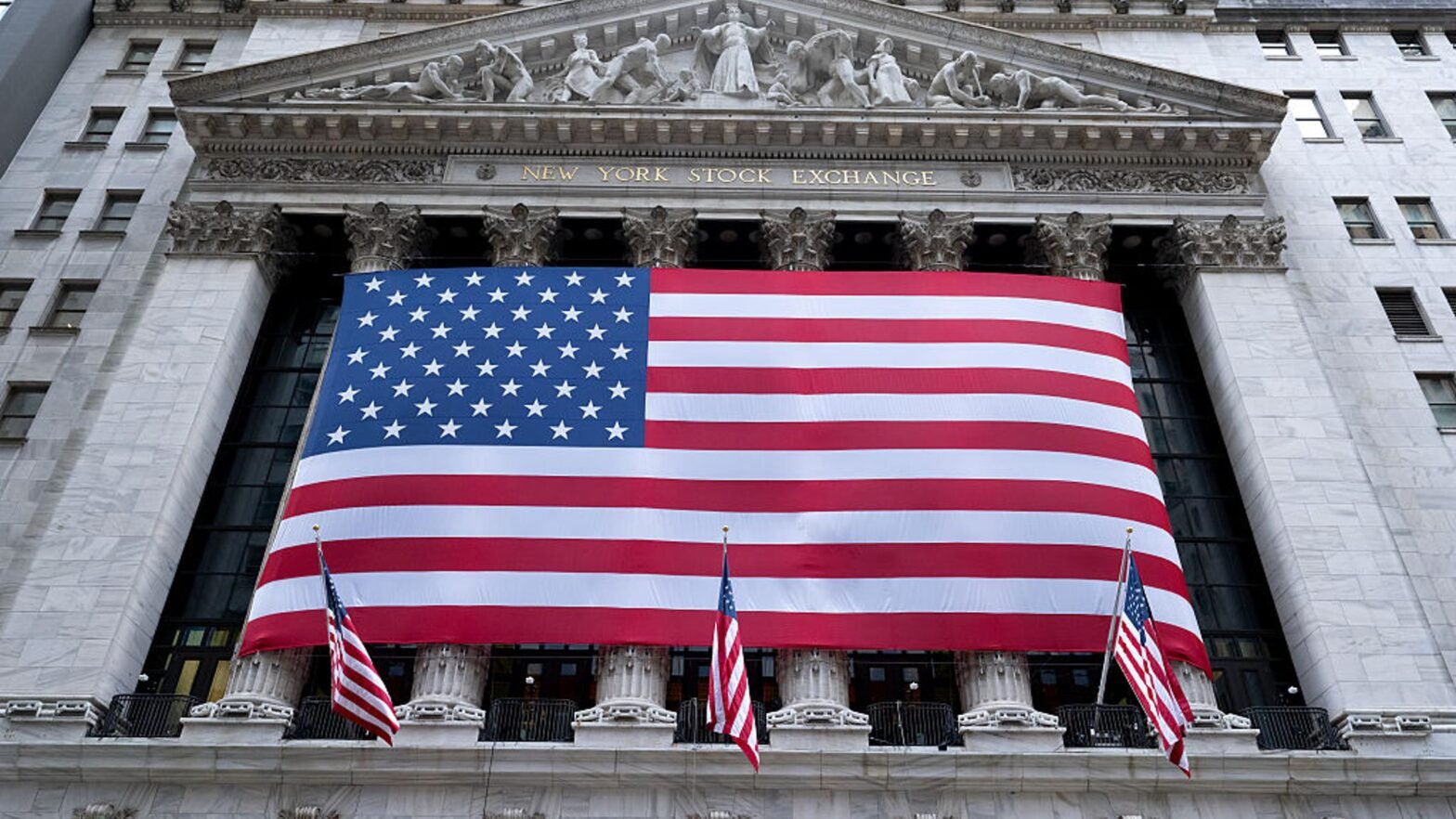 why-the-world-is-still-investing-in-america