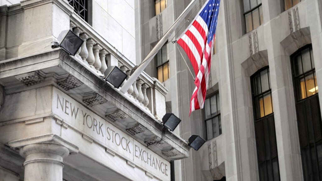 stock-market-today:-s&p-500,-dow-futures-rise-as-july-inflation-cools—cisco-systems,-netflix,-applied…