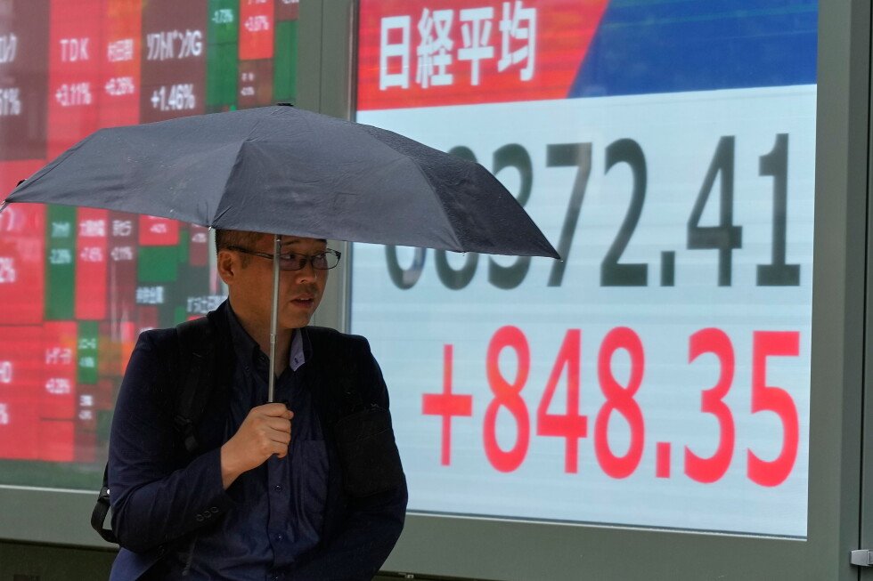 asian-shares-mostly-rise-after-ai-leads-rally-on-wall-street