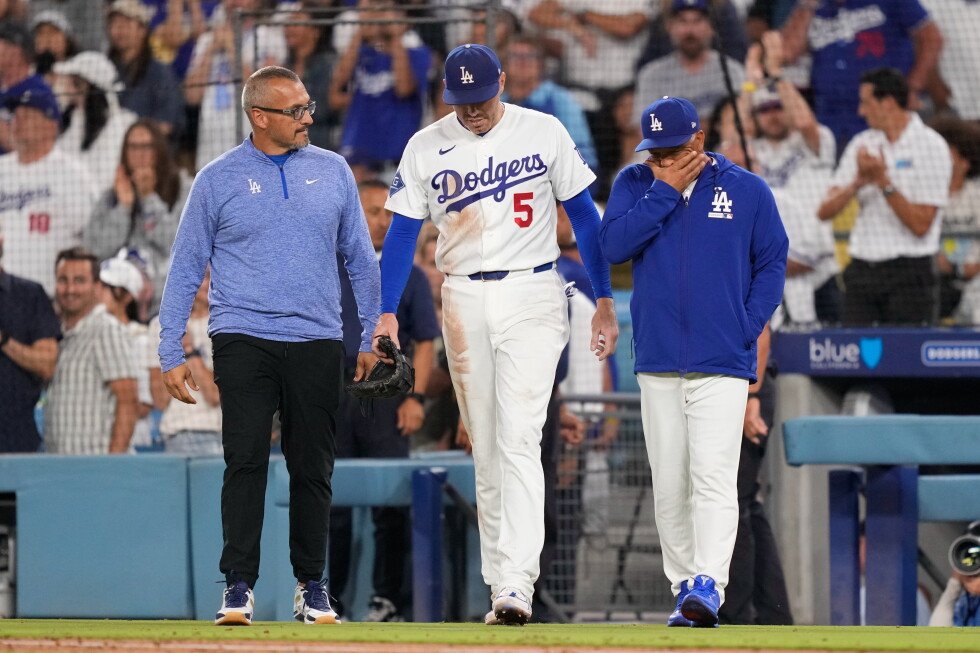 dodgers’-freddie-freeman-grateful-to-avoid-serious-injury-after-tumbling-into-visitors’-dugout
