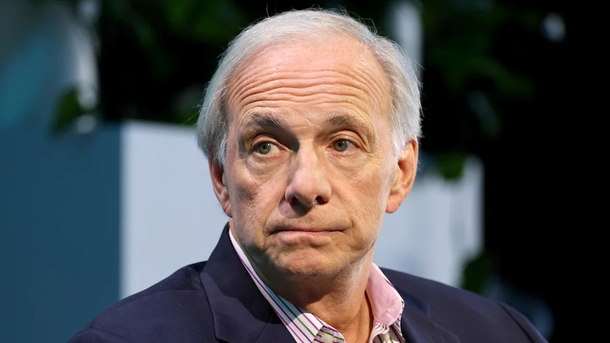ray-dalio-sees-the-‘classic-signs’-of-a-bubble-with-ai,-says-the-stock-market-looks-like-the-run-up-to-1929-or-2000