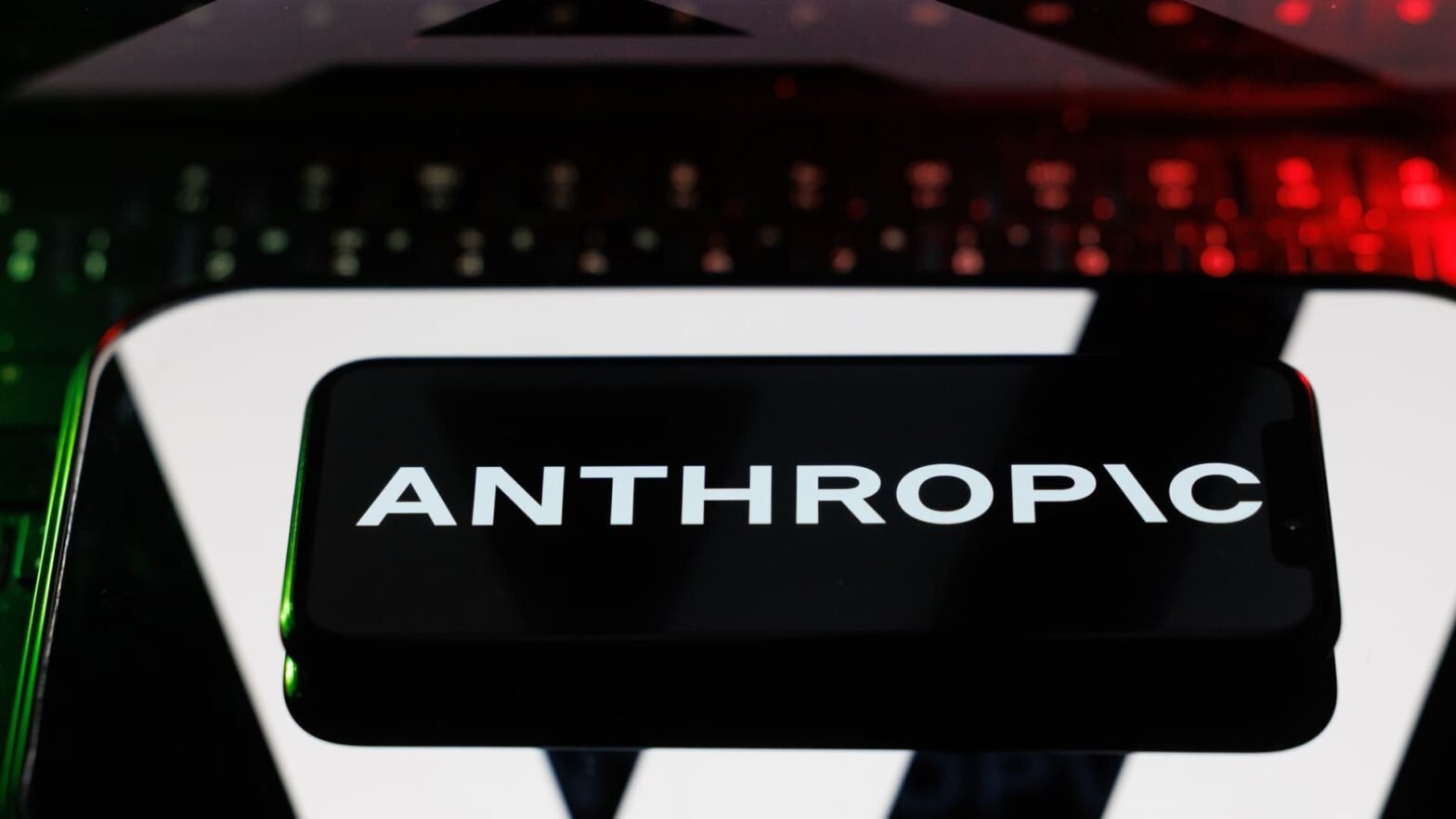 anthropic’s-investor-talks,-workday’s-stock-surge,-apple’s-new-facility-and-more-in-morning-squawk