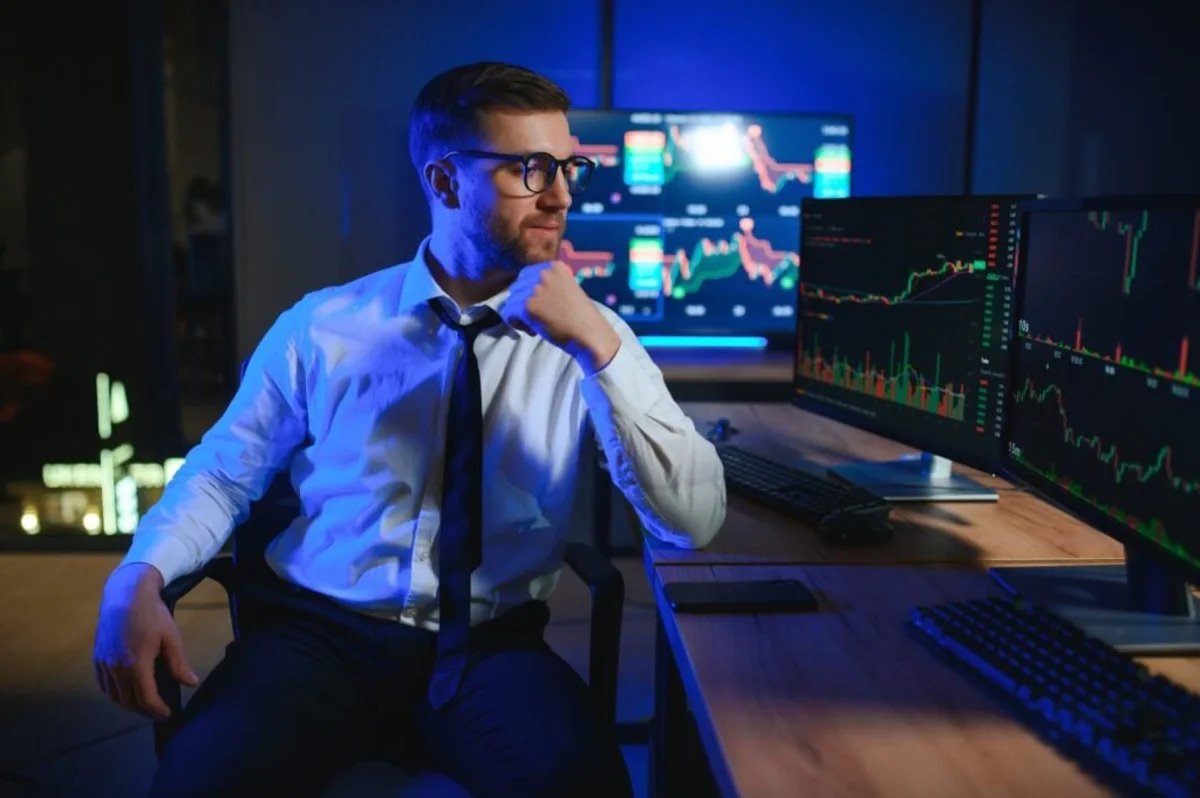 ‘the-big-short’-investor-michael-burry-says-stock-market’s-unusually-long-stretch-without-a-broad-selloff-could-be-a-warning-sign-—-and-he-has-one-simple-message-for-investors:-‘avoid-the-leverage’-(updated)