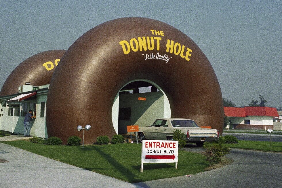 how-the-drive-thru-became-an-american-icon