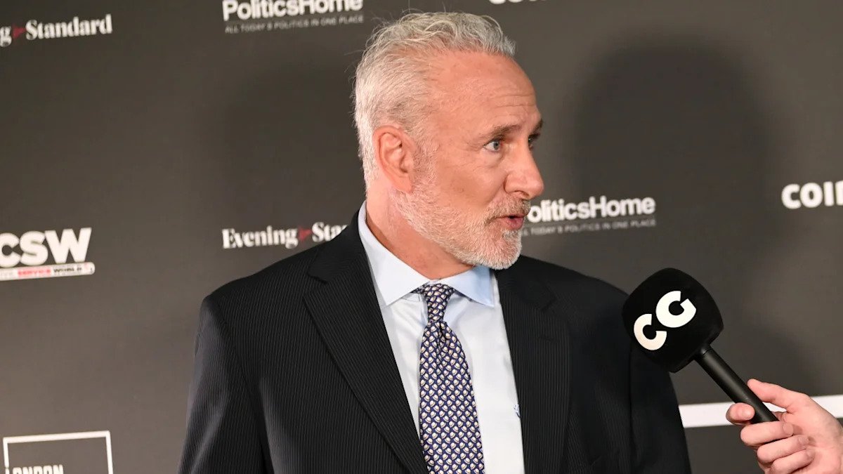 ‘ultimate-crash’:-peter-schiff-calls-us-stocks-a-‘ticking-time-bomb’-—-but-is-he-right?-protect-your-wealth-now