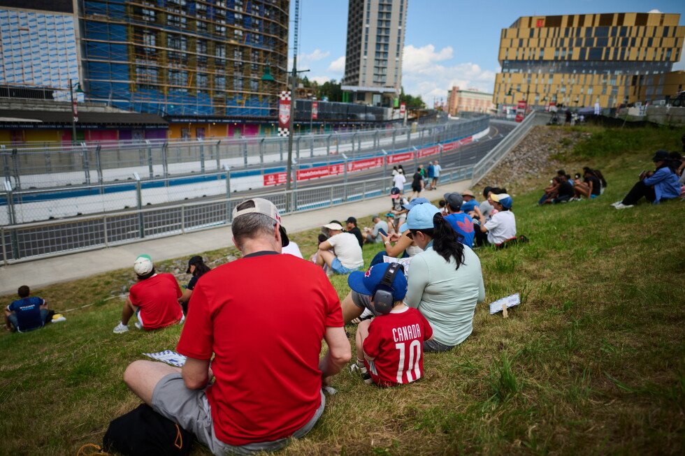 indycar-calls-off-opening-day-in-markham-after-promoter-fails-to-complete-track