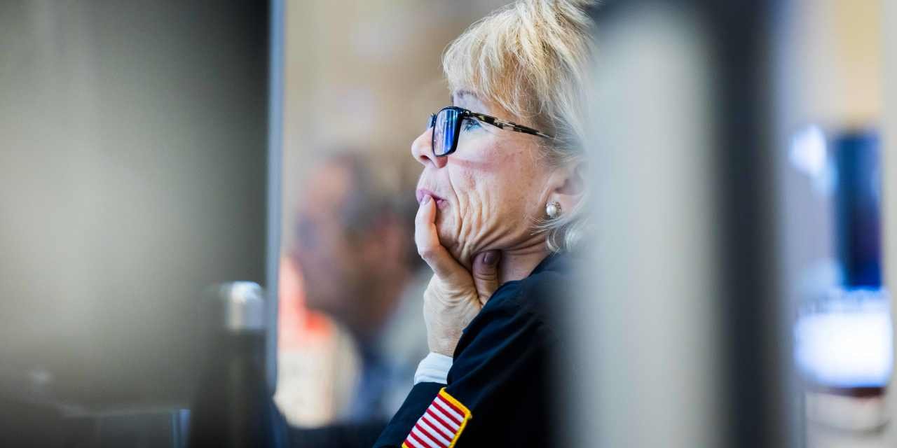 stock-futures-little-changed-ahead-of-retail-earnings