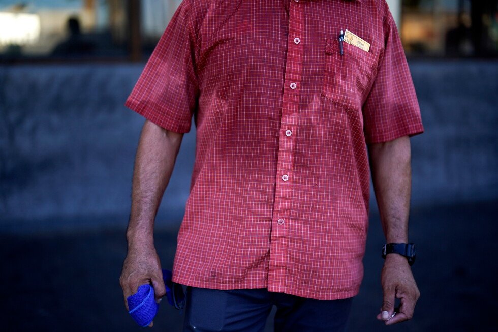 what-are-the-best-clothes-for-extreme-heat?-here’s-what-actually-matters