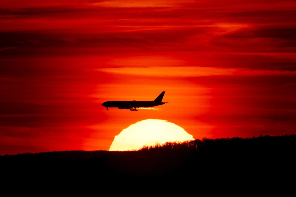 pilots-and-flight-attendants-have-high-cancer-death-risk,-study-finds