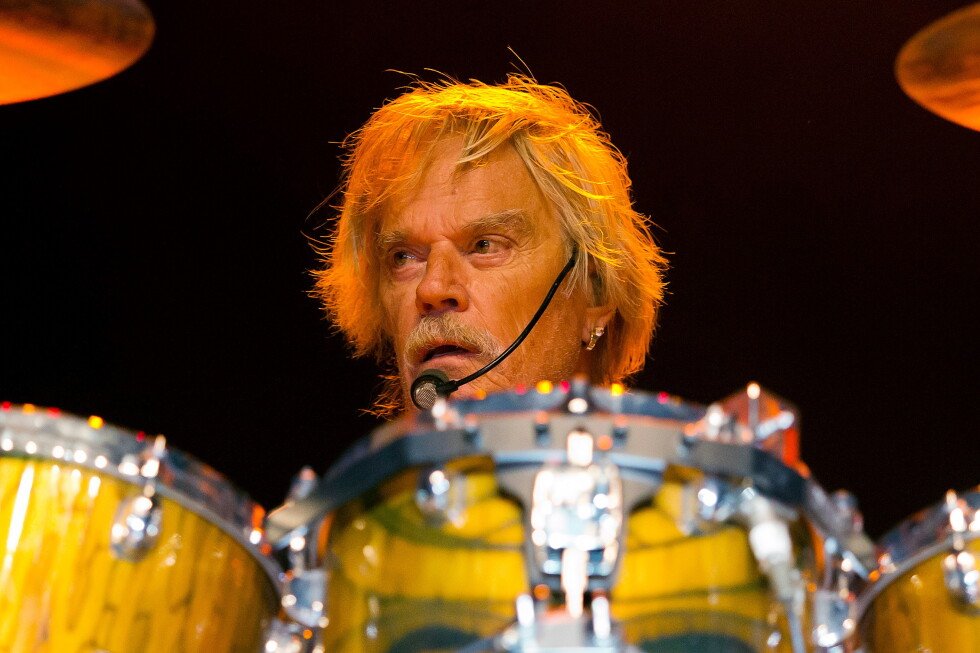 frank-beard,-rock-&-roll-hall-of-fame-drummer-of-boogie-rock-trio-zz-top,-dies-at-77