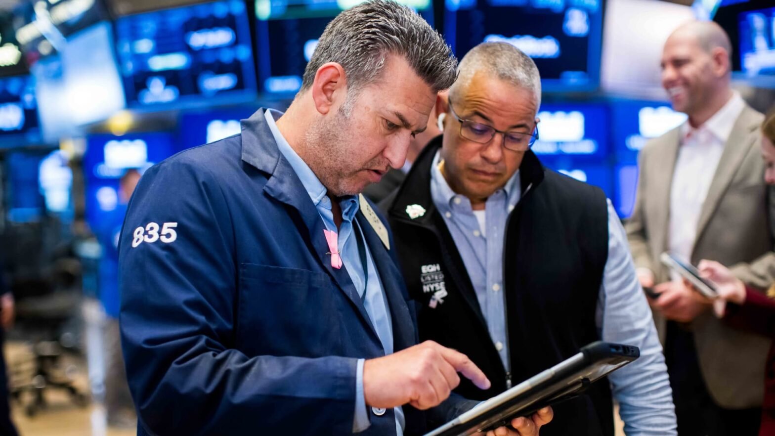 stock-futures-are-little-changed-after-s&p-500-posts-third-straight-losing-day:-live-updates