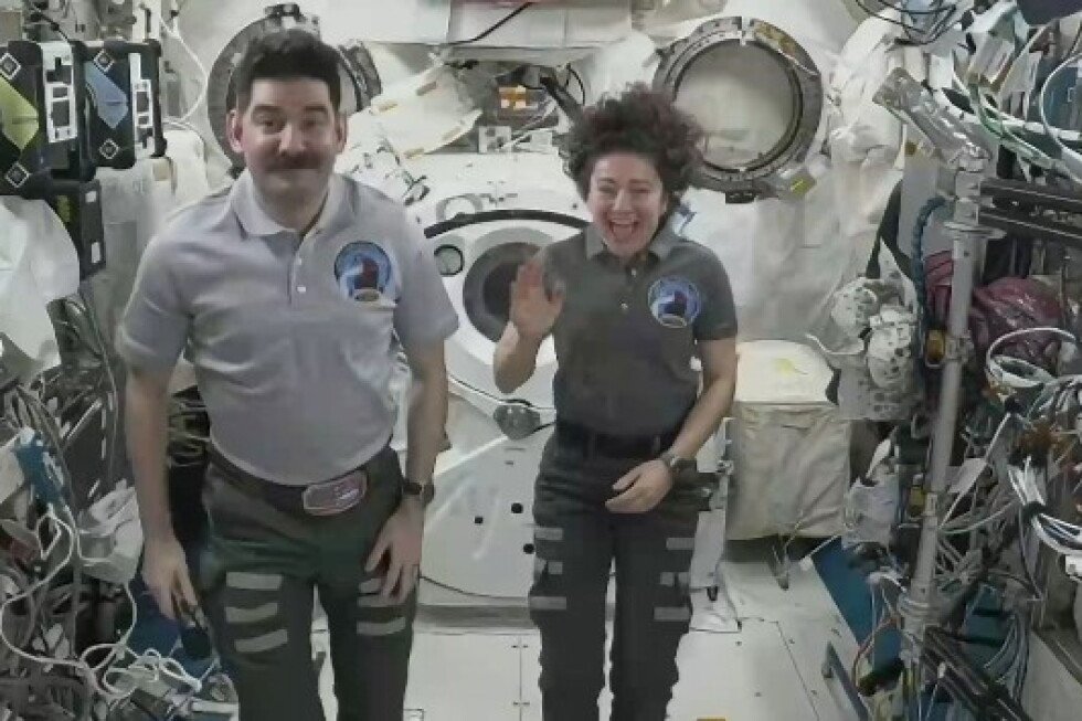 nasa-astronauts-wowed-by-auroras-in-space