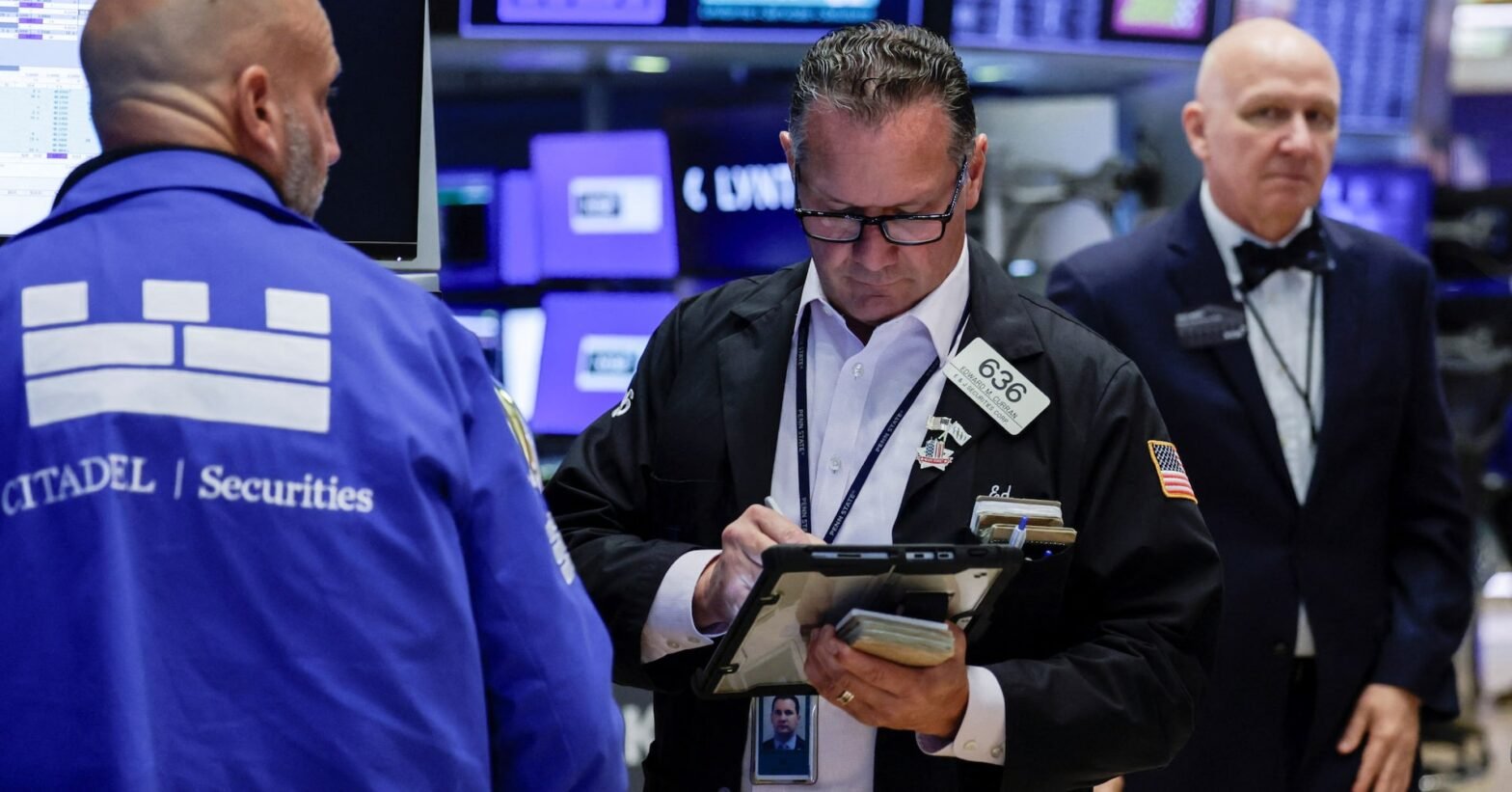 us-stock-futures-muted-as-bond-yields-resume-uptrend-ahead-of-walmart’s-earnings