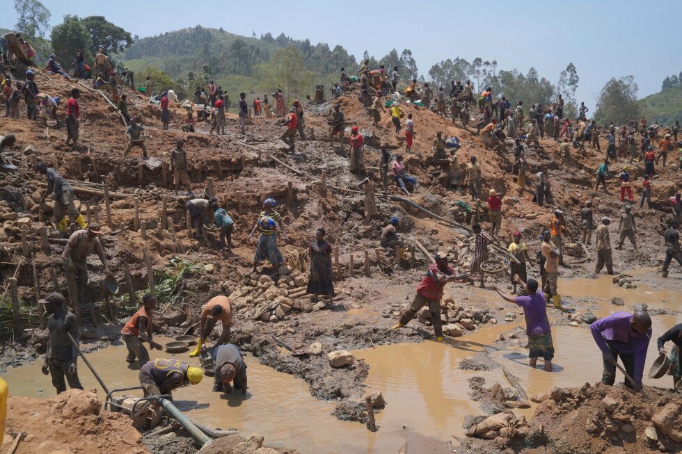 one-photo-shows-the-human-and-environmental-dimensions-of-artisanal-mining-in-congo
