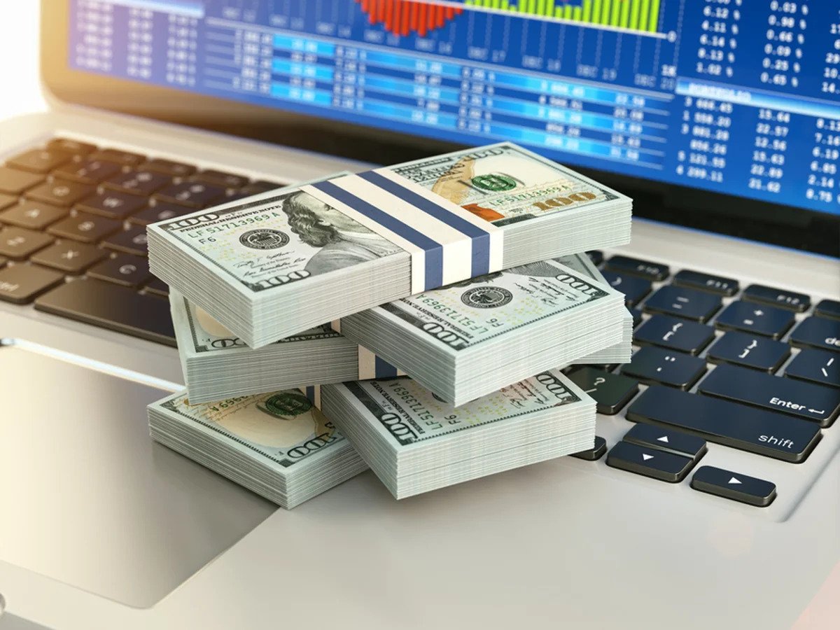 adobe-systems-(adbe)-outpaces-stock-market-gains:-what-you-should-know