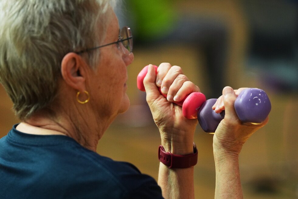 what-strength-and-balance-tests-reveal-about-healthy-aging