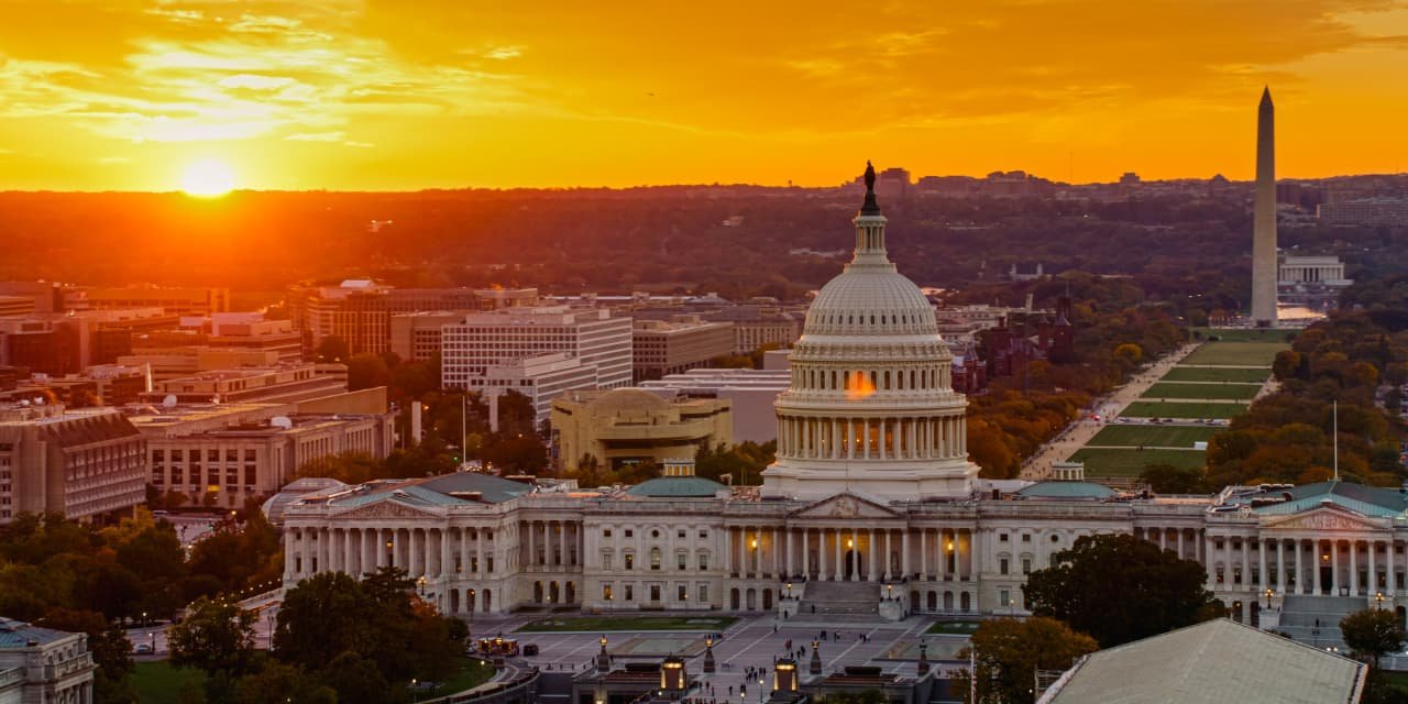 here’s-some-surprisingly-good-news-for-the-stock-market-this-midterm-election-year