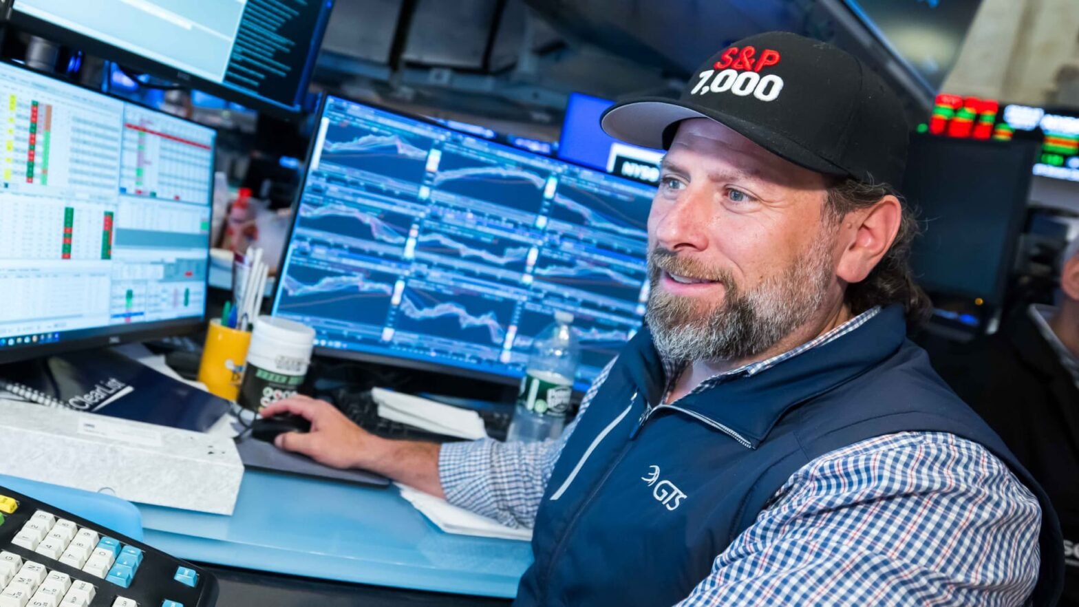 equal-weight-s&p-500-is-leading-the-2026-market-and-its-flagship-trade-just-hit-$100-billion