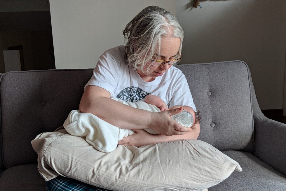 a-mom-stricken-by-postpartum-psychosis-shares-her-story-of-hope