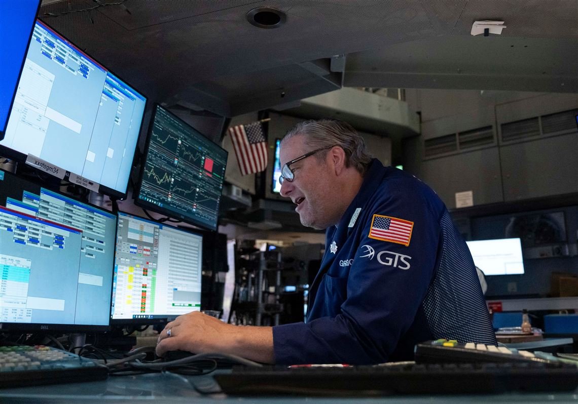 wall-street-drifts-ahead-of-a-big-week-that-could-swing-stocks-and-bonds
