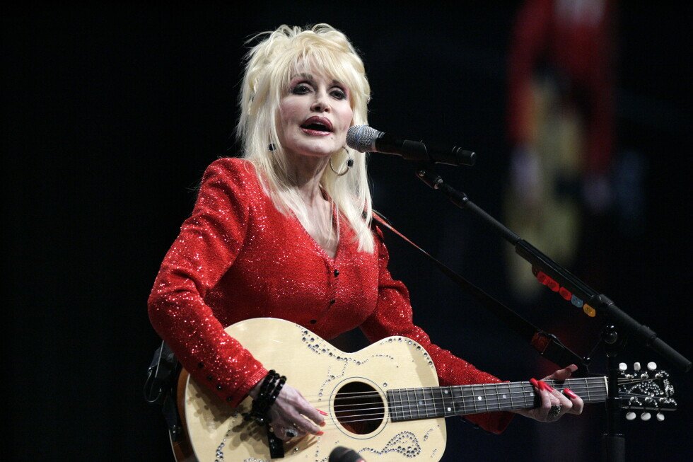 the-stories-behind-dolly-parton’s-greatest-songs