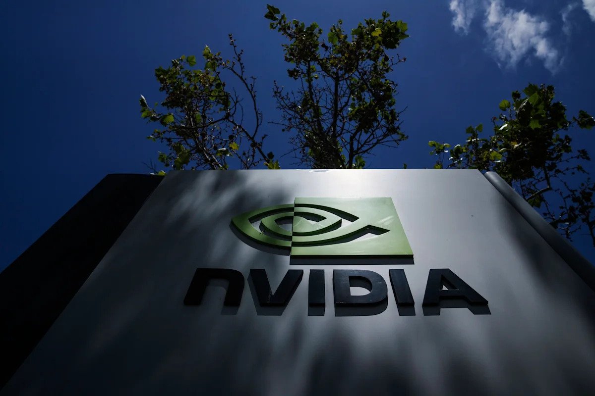 stock-market-today:-dow,-s&p-500,-nasdaq-futures-hold-steady-ahead-of-inflation-data,-nvidia-earnings