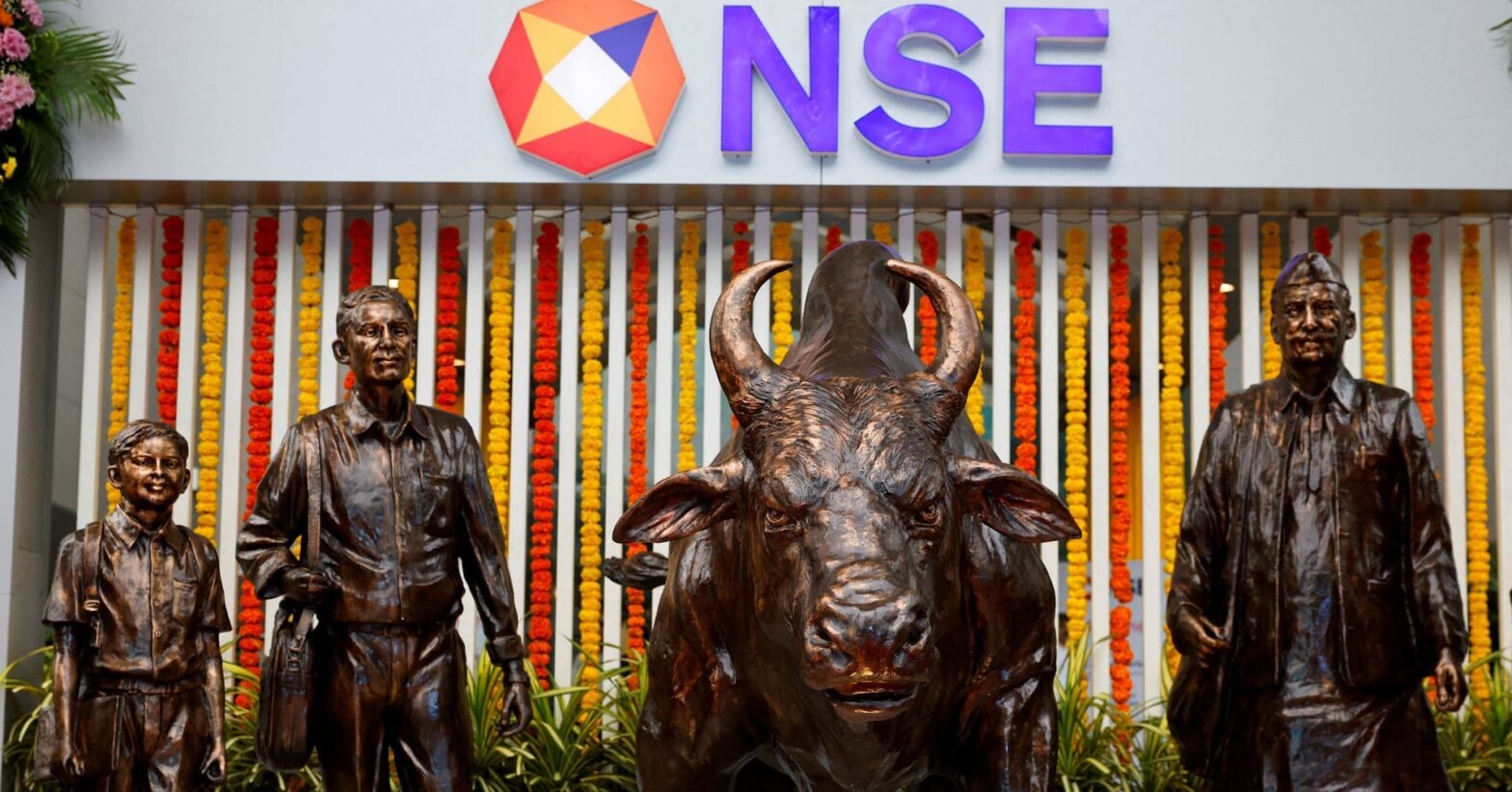 india-equity-outlook-cut-again-as-foreign-funds-seek-value-elsewhere-in-asia