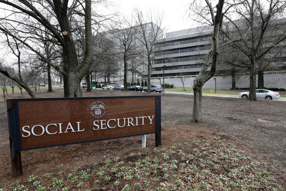 lawmakers-are-floating-options-to-avoid-a-social-security-cut-in-six-years