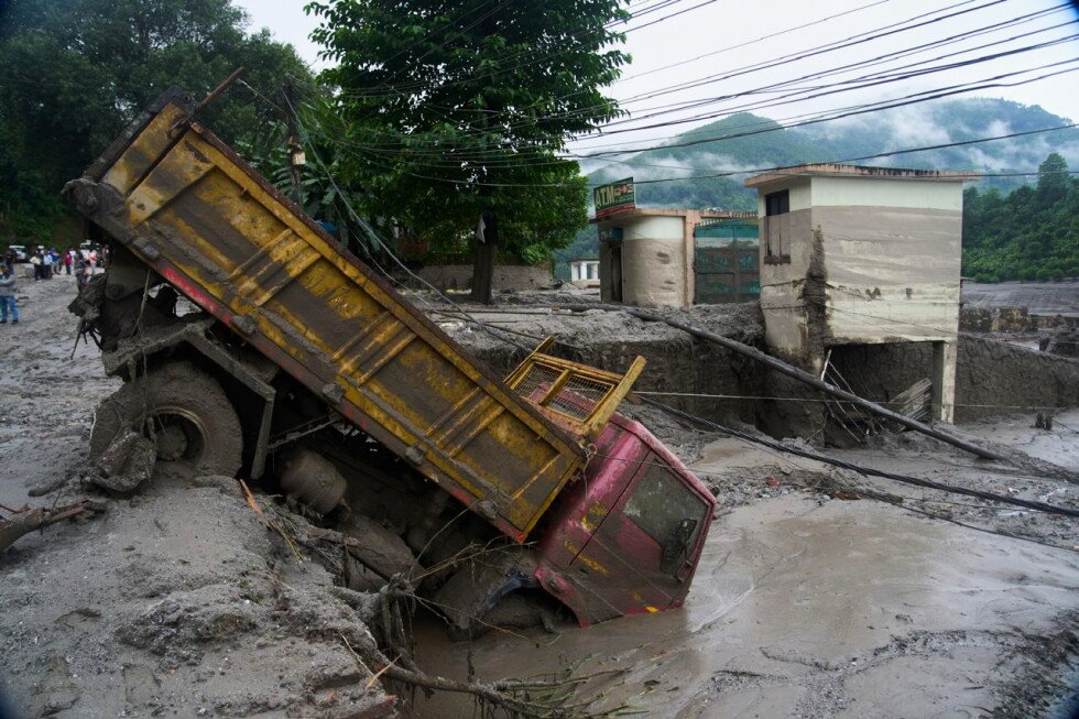 deadly-nepal-floods-underscore-growing-glacier-risks-in-the-himalayas