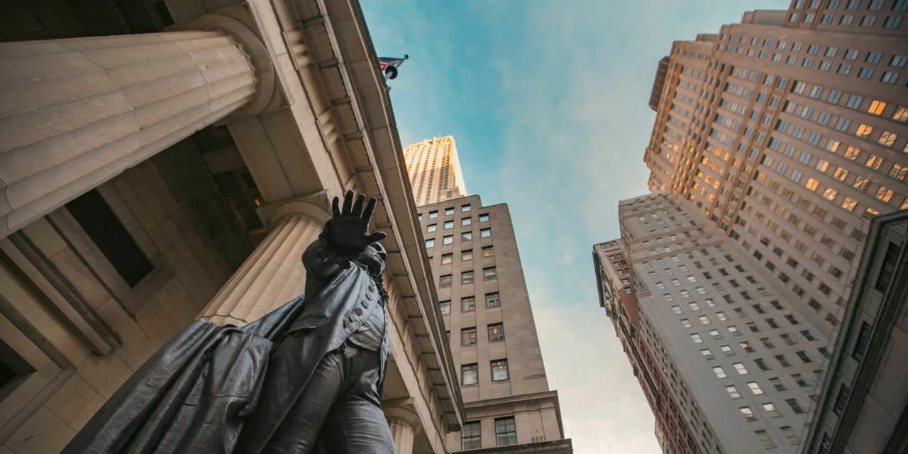 the-bull-market-for-stocks-is-defying-everything,-but-bank-of-america-warns-that-an-autumn-reality-check-is-coming