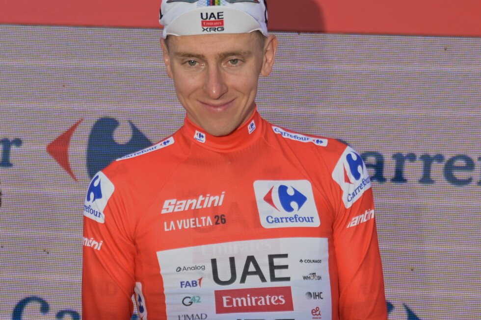 race-leader-tadej-pogacar-pulls-out-of-spanish-vuelta-after-crashing-during-stage-8