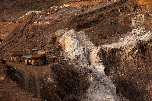 tanzania-gold-developer-hits-28.71-g/t-au-at-planned-starter-pit,-launches-weathered-ore-met-program