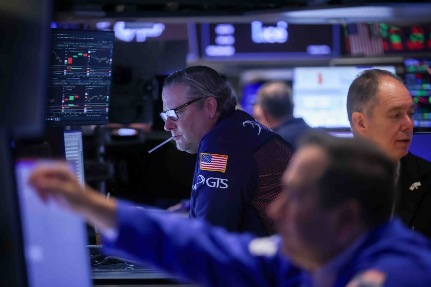 5-things-to-know-before-the-stock-market-opens-on-monday