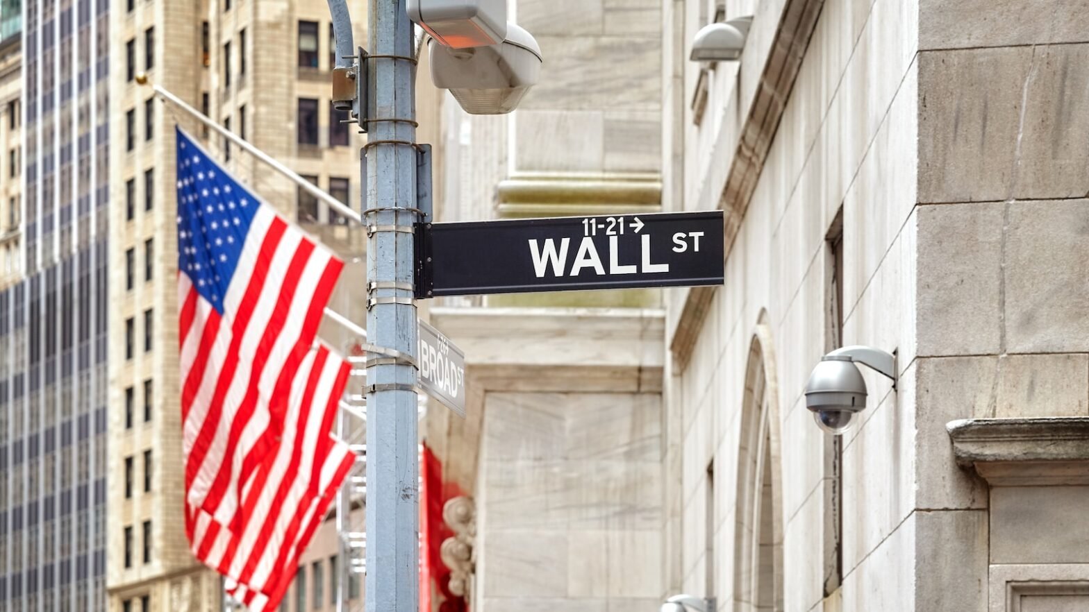 us-stock-market-today:-s&p-500,-dow,-nasdaq-slip-into-red-as-us,-iran-renew-hormuz-tensions
