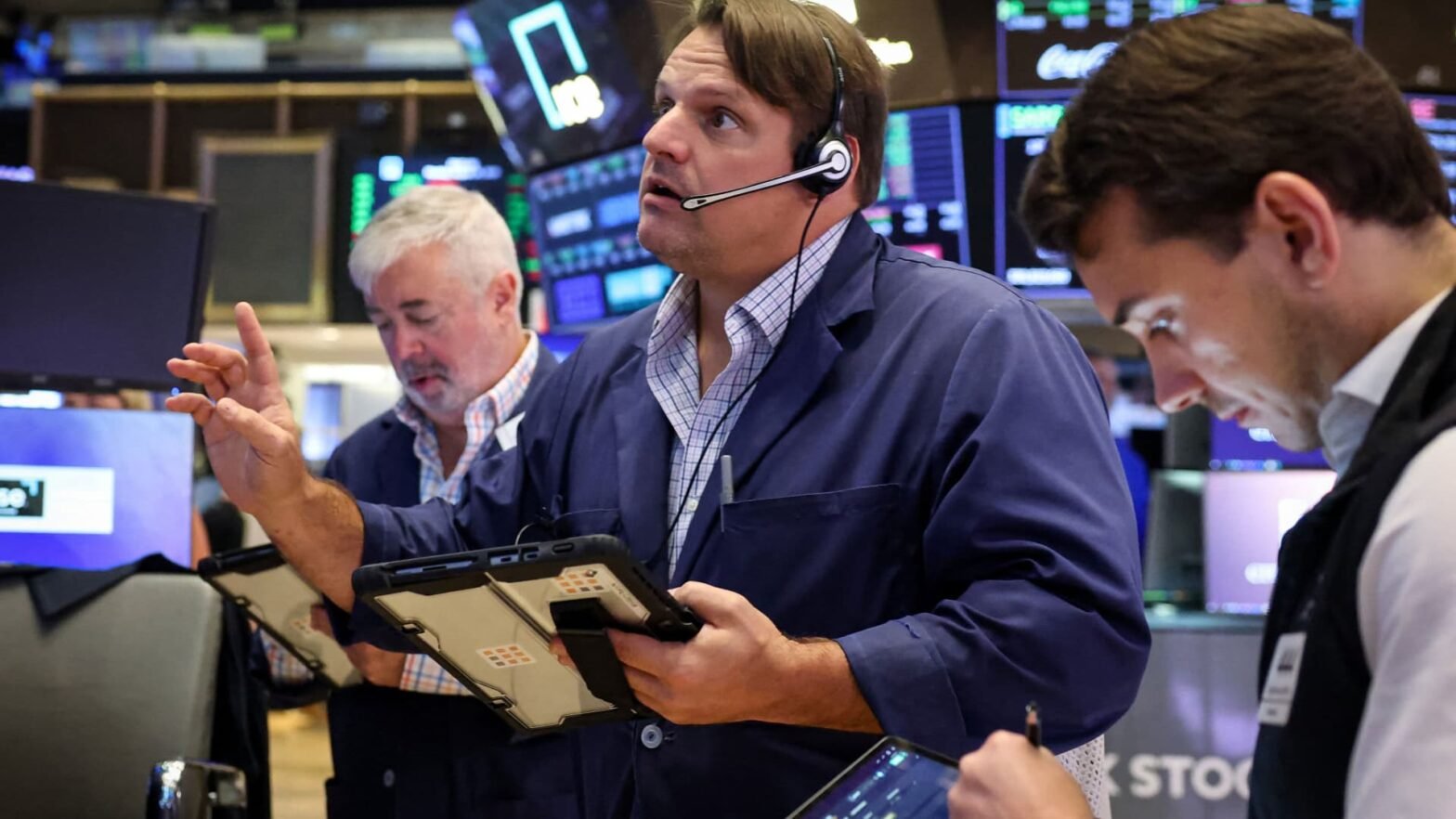 stock-futures-are-little-changed-after-wall-street-closes-out-winning-august:-live-updates