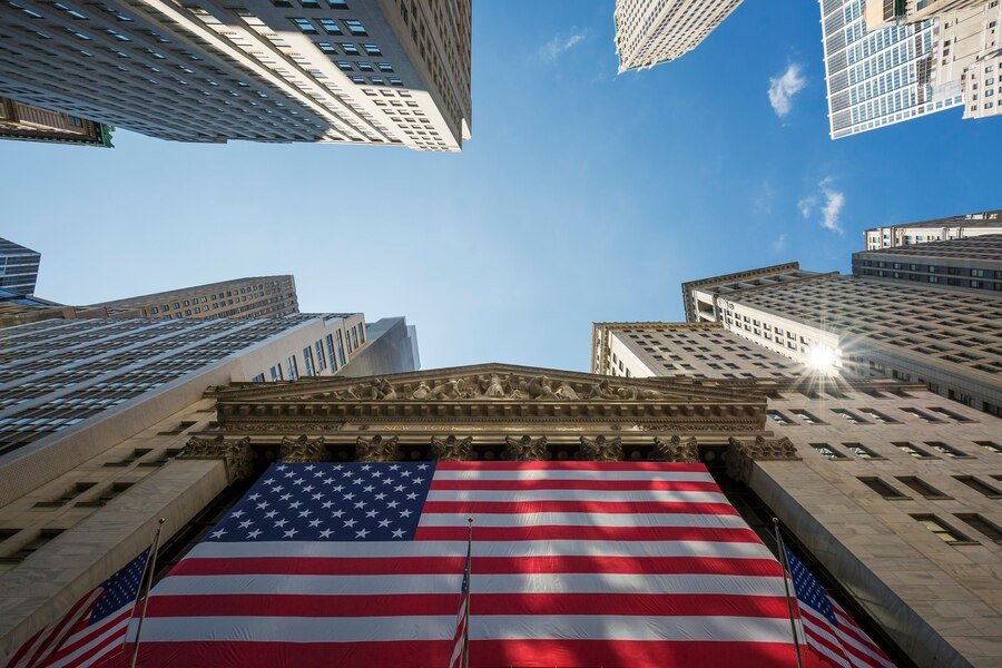 US Stock Market Today: S&P 500, Dow Rebound As Treasury Yields Slip; Nasdaq Up On Chip Boost