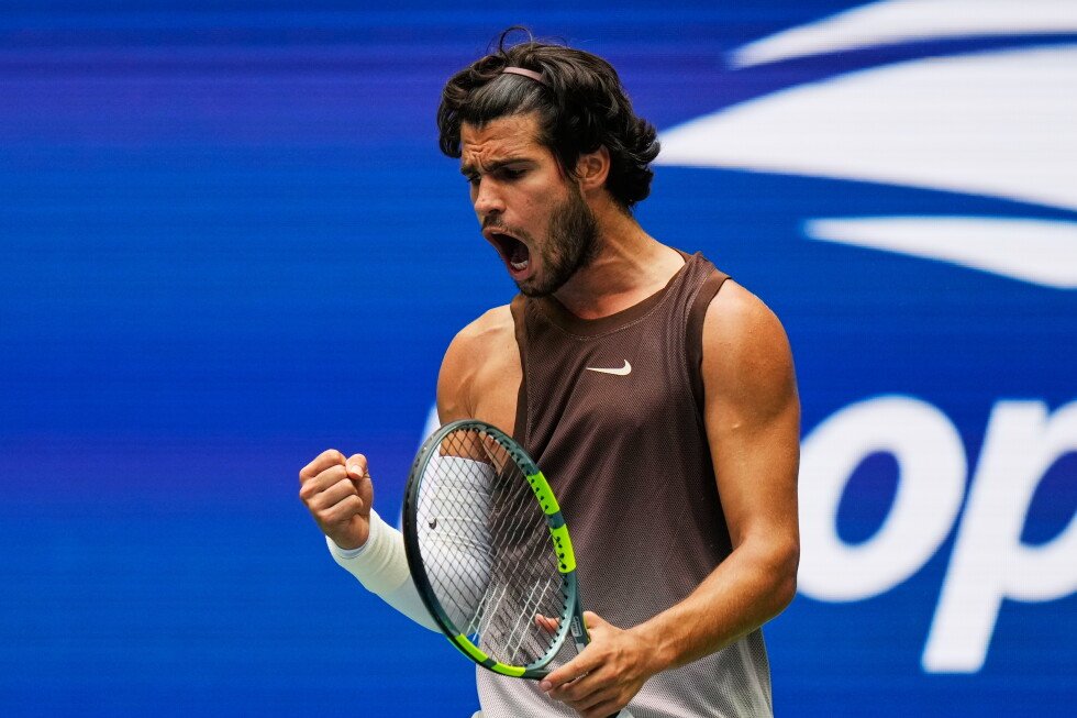 aryna-sabalenka-wins,-carlos-alcaraz-in-action-at-us-open