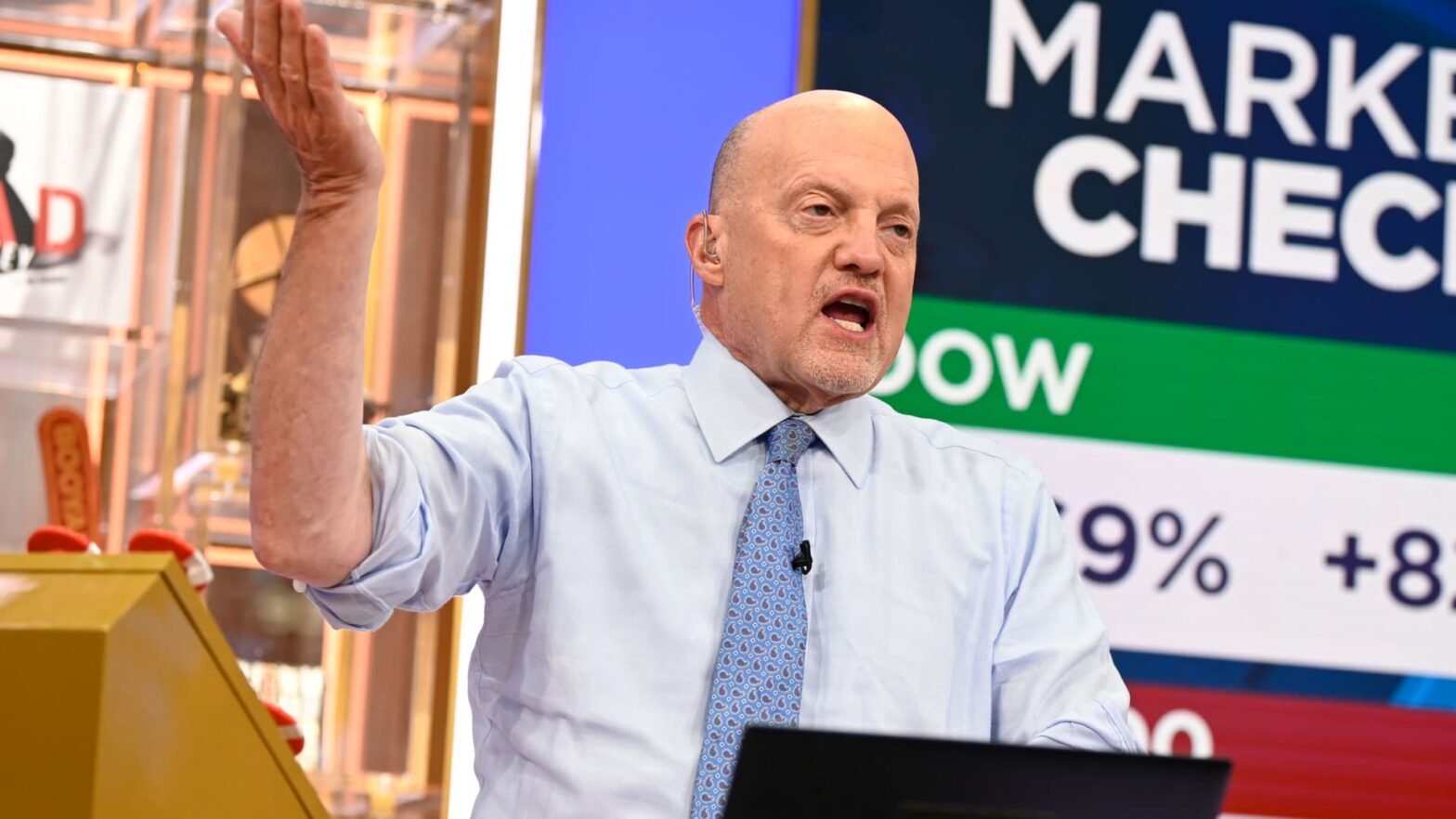 cramer:-here-are-3-defensive-stock-market-moves-i’m-making-as-oil-and-rates-surge