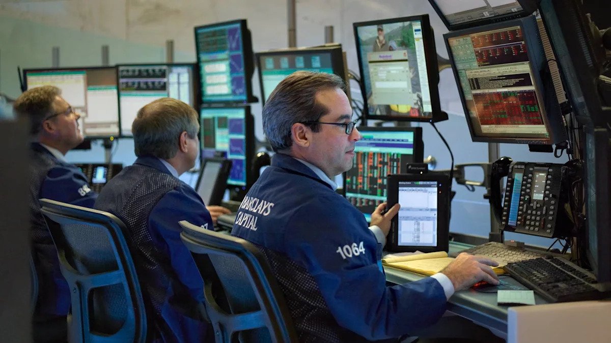 stock-market-today-(sept.-2,-2026):-dow-edges-higher-as-oil-prices-rise-and-bond-yields-climb
